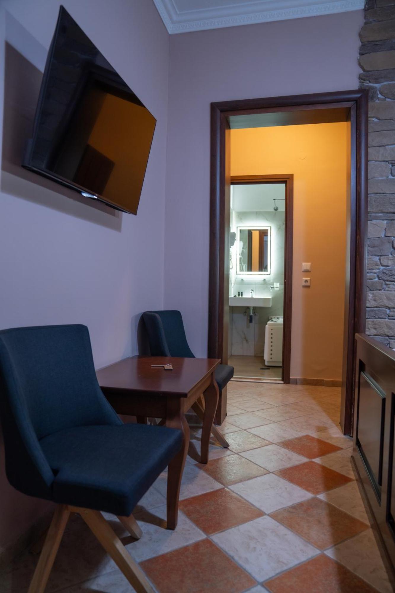Kallinikos Guesthouse Káto Loutrákion Eksteriør bilde